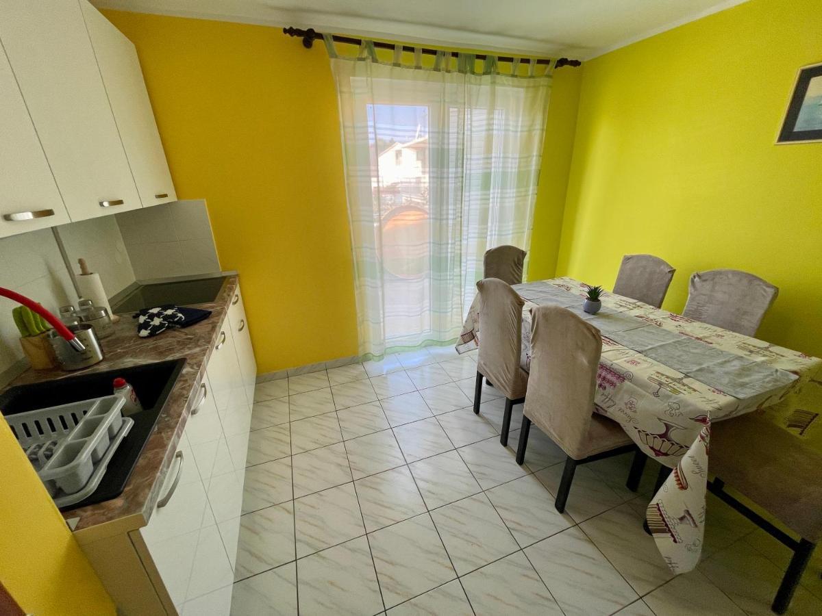 Apartments Mikulic Rogoznica  Bagian luar foto